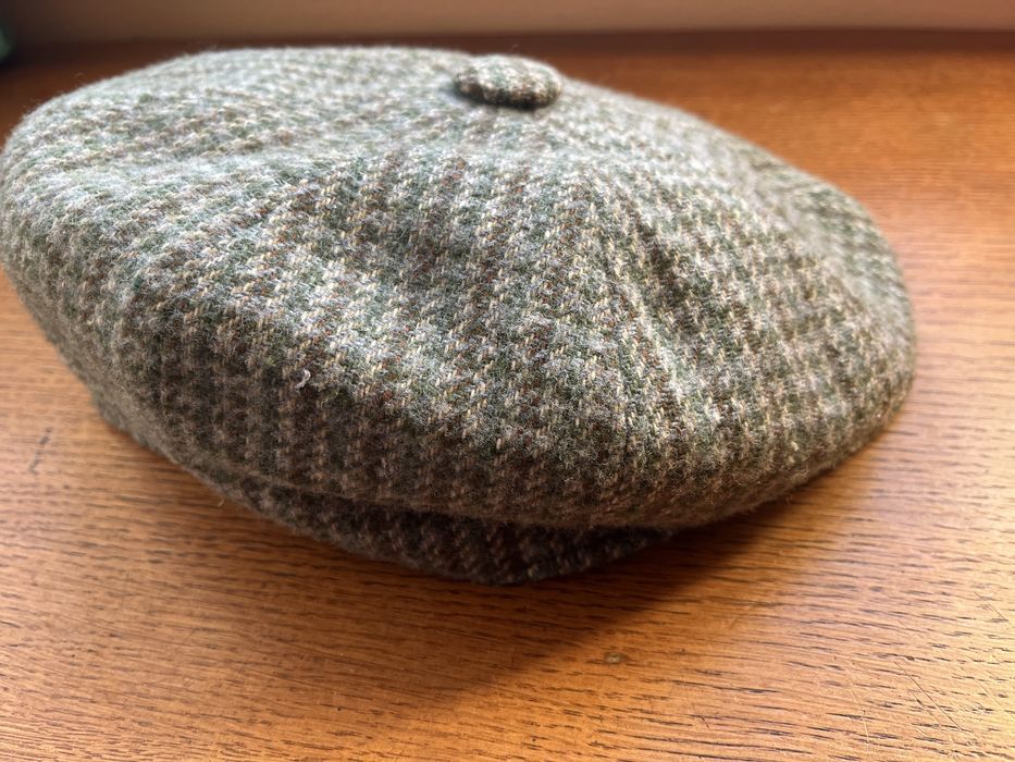 Kaszkiet męski w kratę