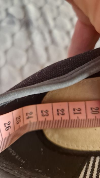 Buty czarne na klinie Nowe  37 Clara Barson.