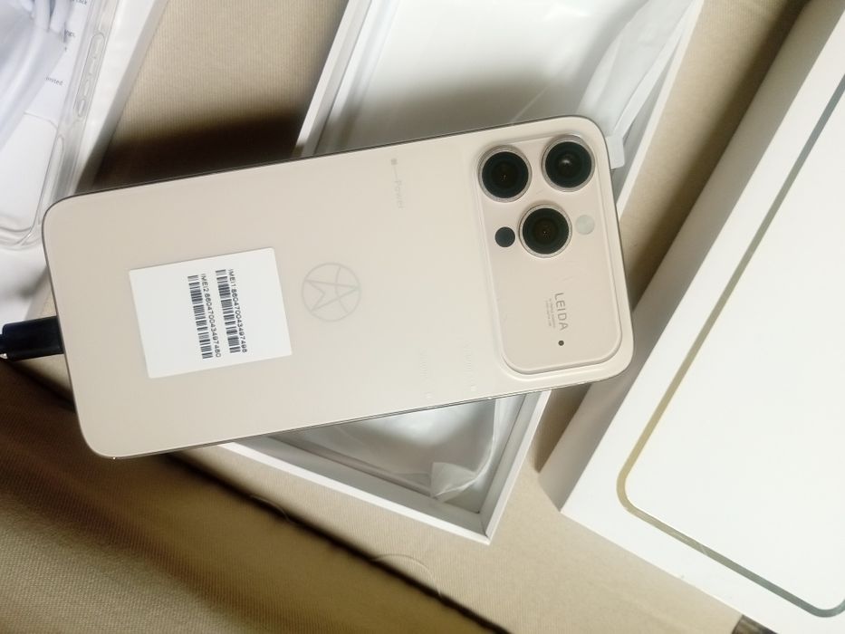 Smartphone novo f17 pro max (concorrência da Xiaomi)