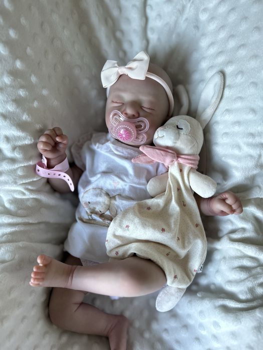 Bebé reborn com varias surpresas