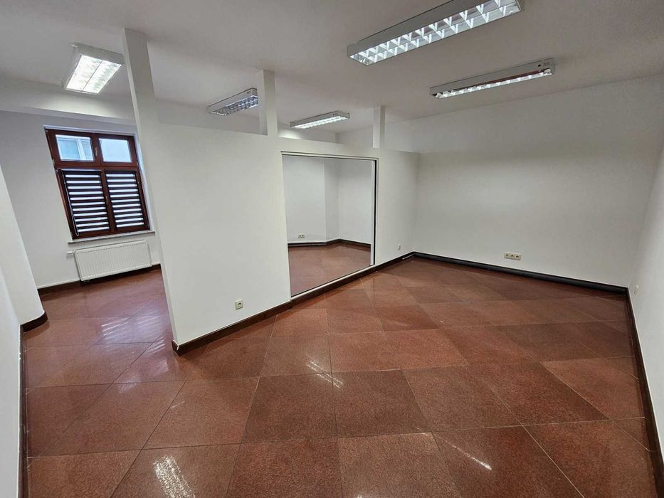 Lokal biurowy do wynajęcia 1 Piętro - Centrum Kalisz