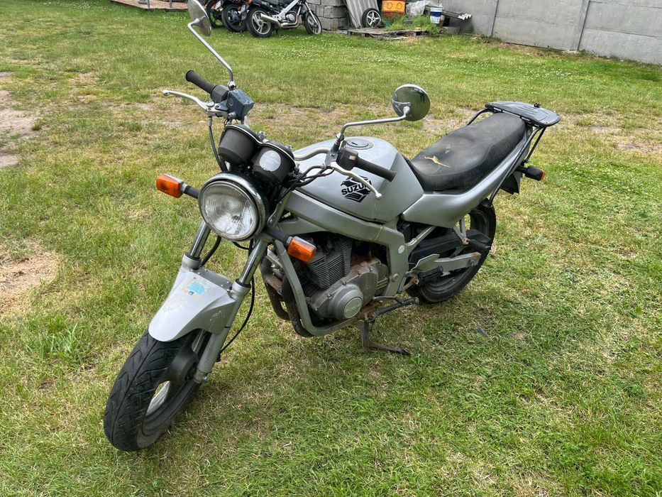 Suzuki GS 500 na części lagi silnik gaźniki błotnik osłony koła mtt2