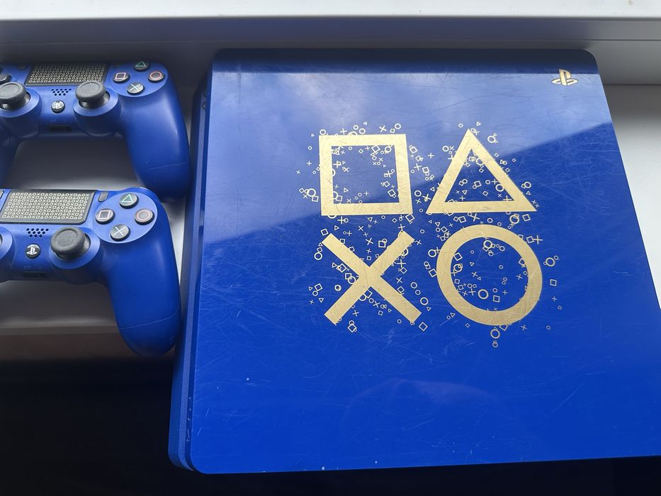 Konsola plasystation 4 PS4 PS 4 niebieska + 2 pady