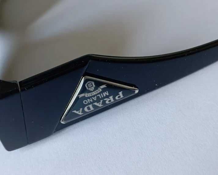 Okulary  przeciwsłoneczne Prada