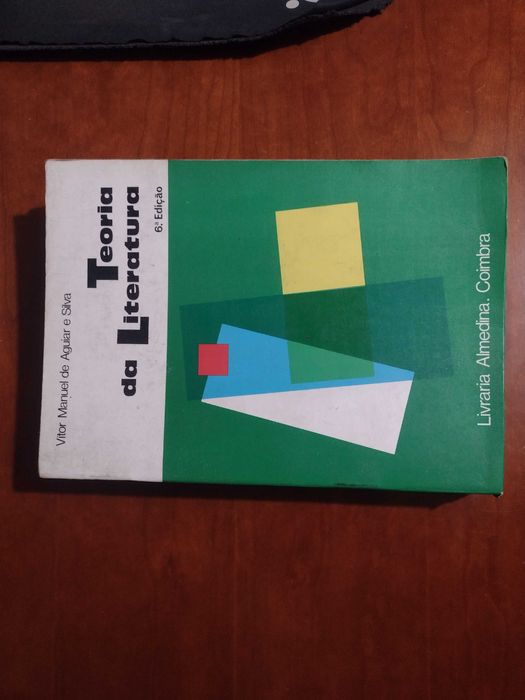 Livros de Letras, Literatura Portuguesa e outras.