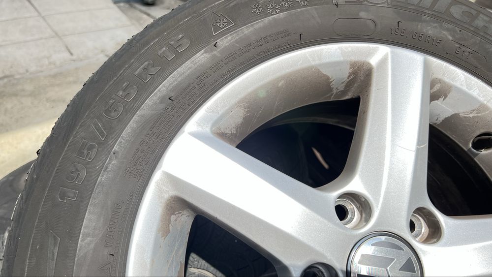 Jante 15 e pneu 195/65 r15