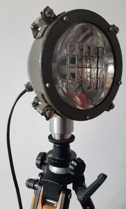 reflektor BWP statyw drewniany, loft