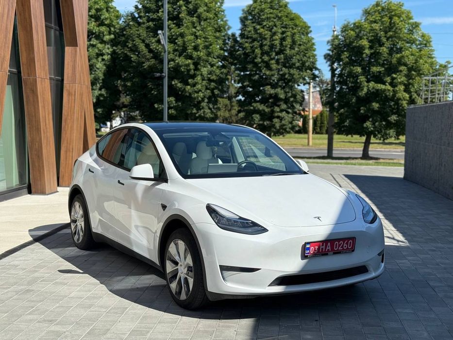 Оренда тесла 3 прокат tesla 3 оренда електромобіля