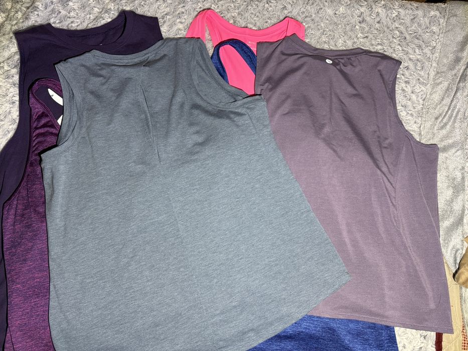 Спортивні майки футболки топи жіночі