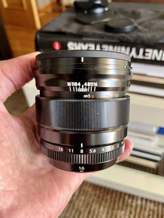 Lente Fujifilm XF 16mm 1.4 WR