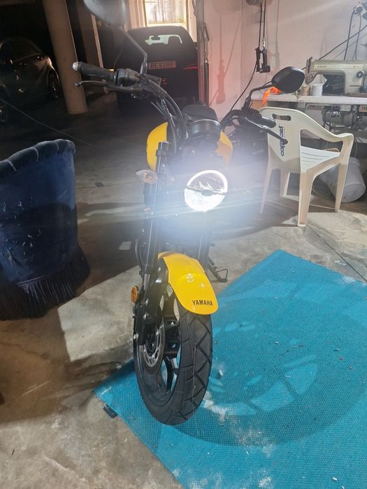 Moto yamaha xsr 125