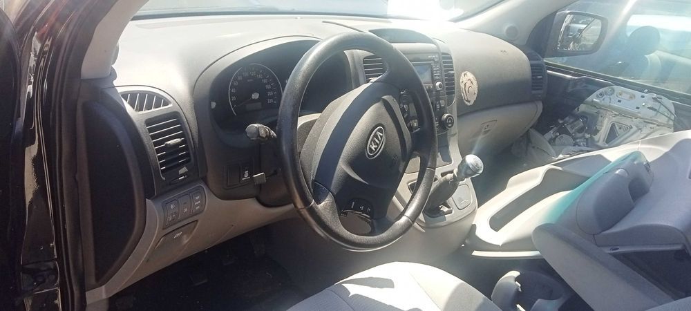 Kia Carnival  para Peças