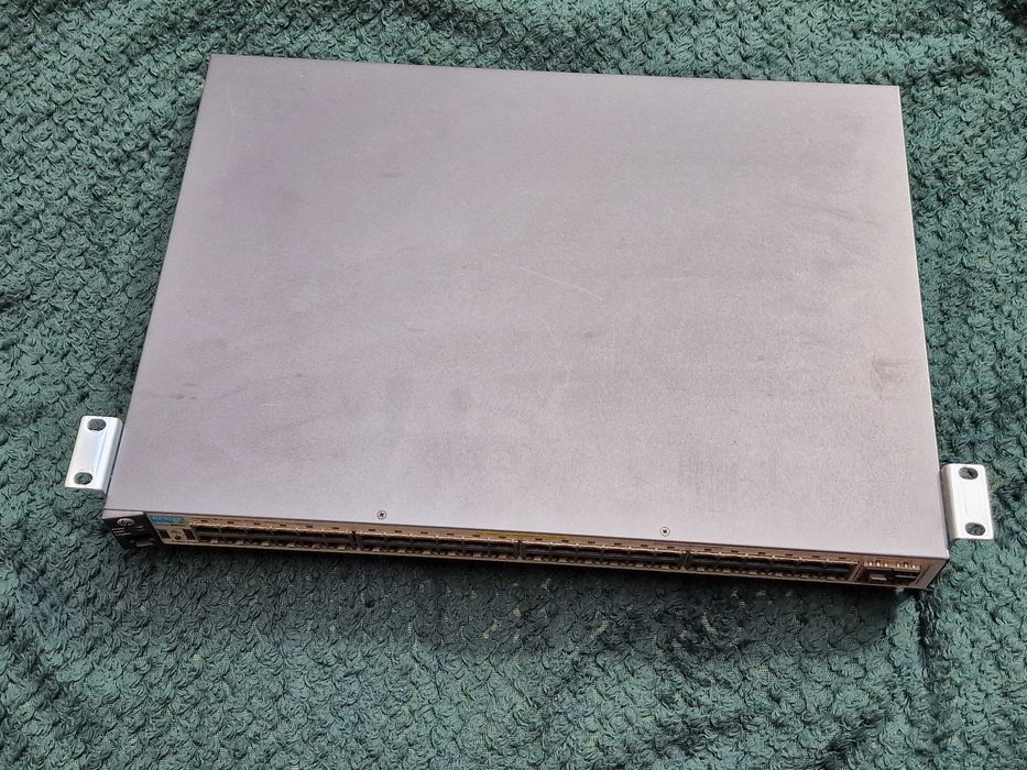 Switch HP 2530-48G PoE+ J9772A R 48x 10/100/1000 PoE+ 4x SFP