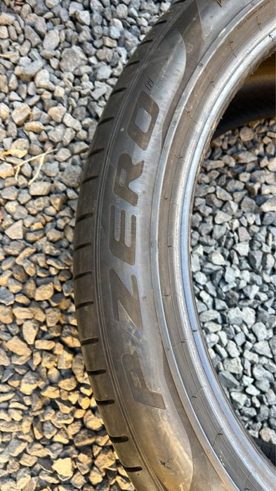 Літні різноширокі шини 275/40 R21 & 315/35 21 Pirelli PZero