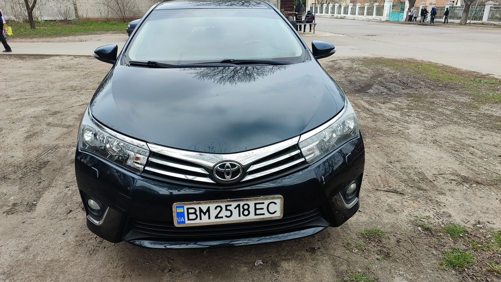 Тойота королла 2013р 1,6