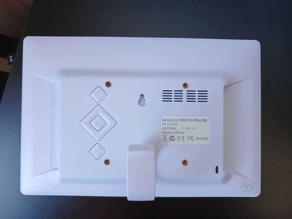 Moldura Digital 10,1 Polegadas