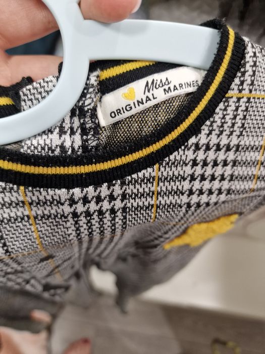 Стильное платье для девочки в клетку