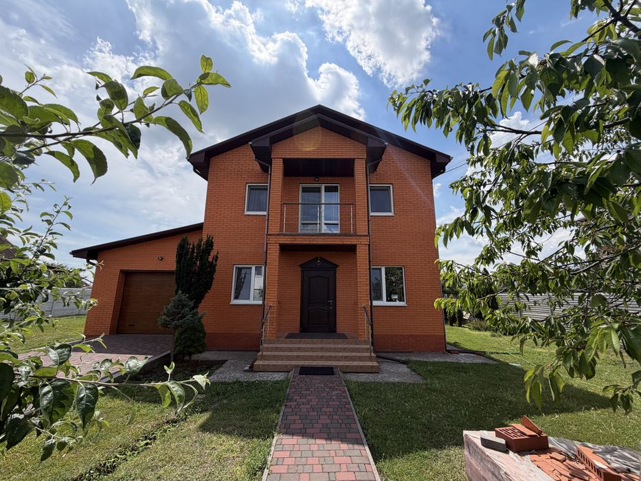 Продам 2-х этажный дом Подгородное 177 м без комисии для покупателя