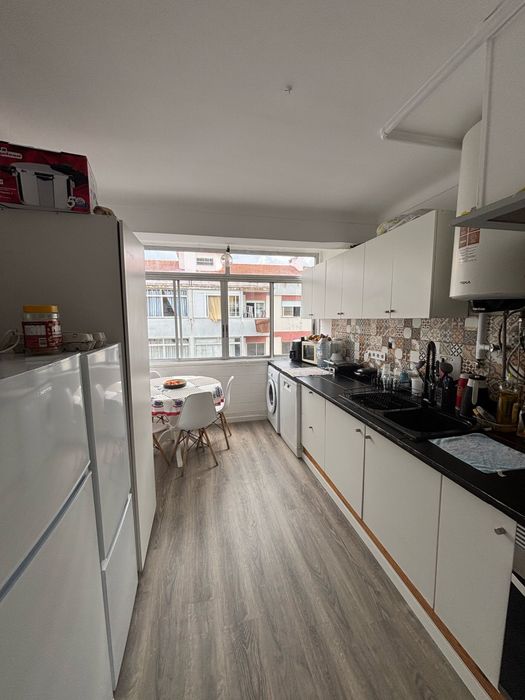 Quarto para arrendar com Varanda - SAMORA CORREIA