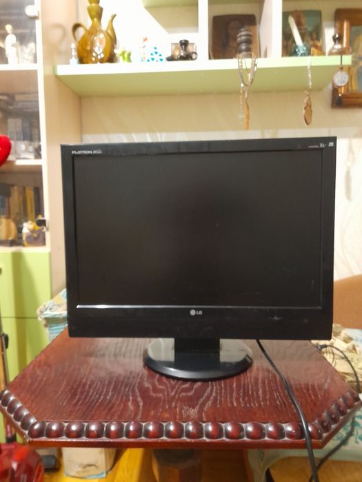 Монітор LG Flatron M228WA-BZ 22ʼʼ