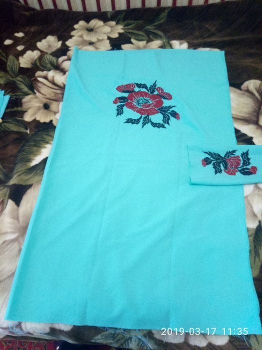 продам вишиту бісером заготовку під плаття