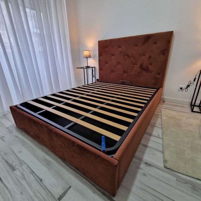 Camas De Casal Estofadas Top de Gama 190x140m Estrado Incluído 199€ !!