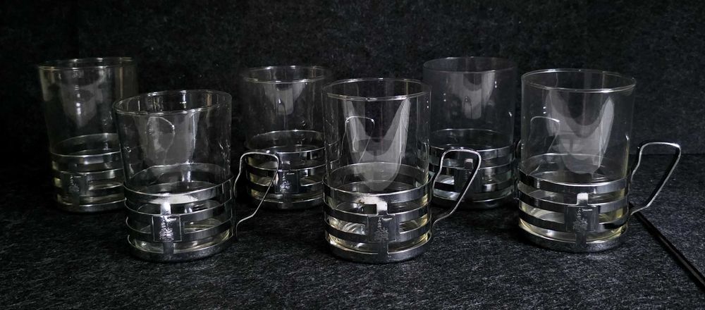 SZKLANKI W KOSZYCZKACH z podstawkami/ 6 kpl.+1kpl. gratis / PRL