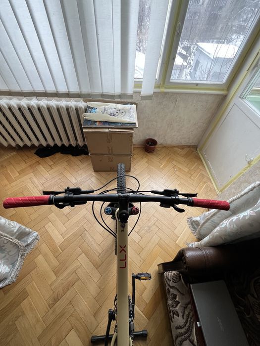 Гірський велосипед жіночий CYCLONE LLX 27,5"