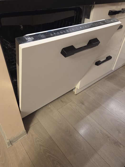 Zmywarka do zabudowy Beko 60, wysoki model, ubezpiecznie do końca