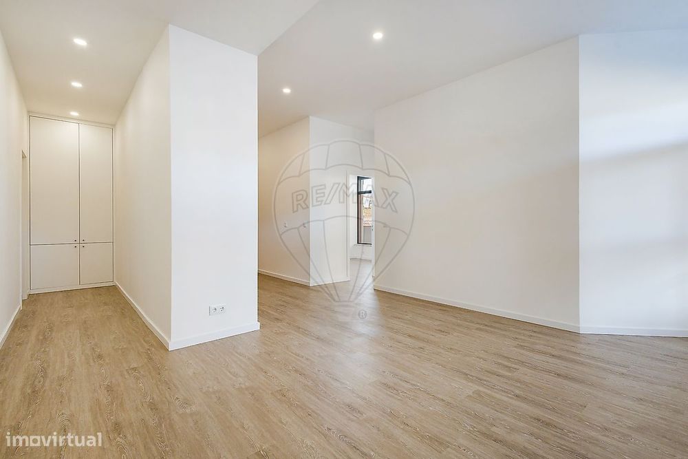 Apartamento T2 para venda — São Domingos de Benfica, Lisboa