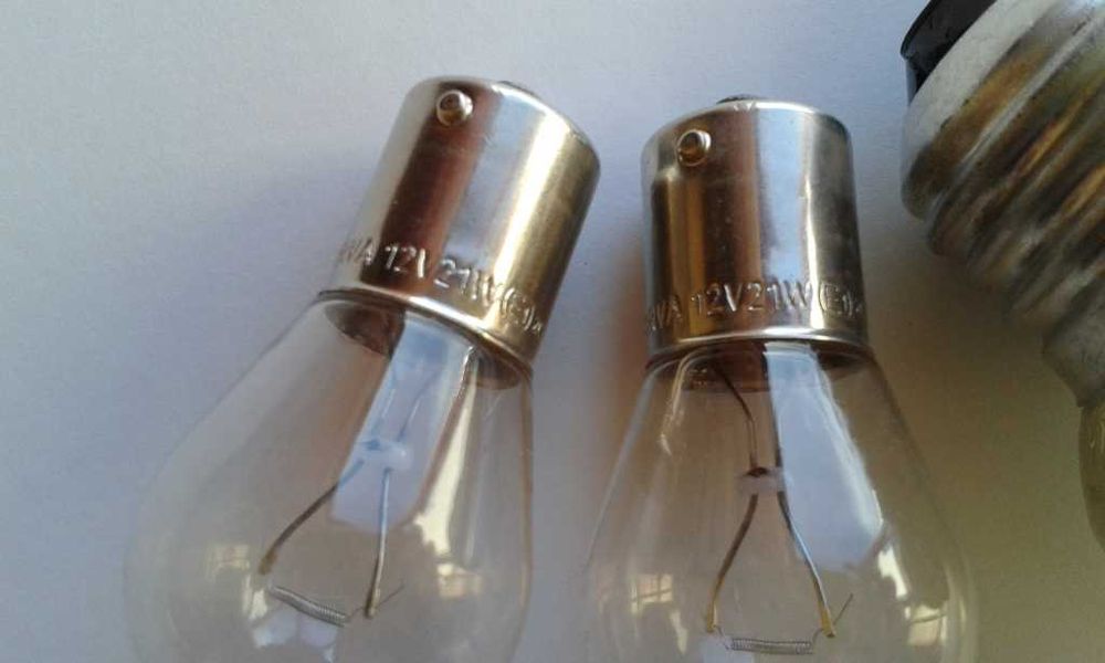 Lâmpadas automóvel e contra insectos