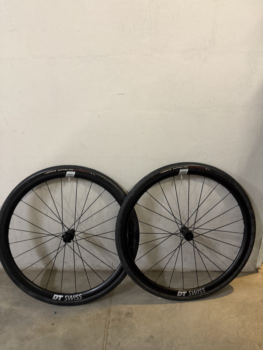 Koła DT Swiss E1800 z oponami Vittoria Zafiro