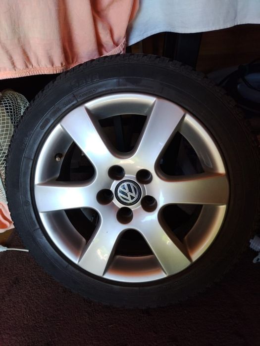 Oryginalne felgi volkswagen Polo 2008