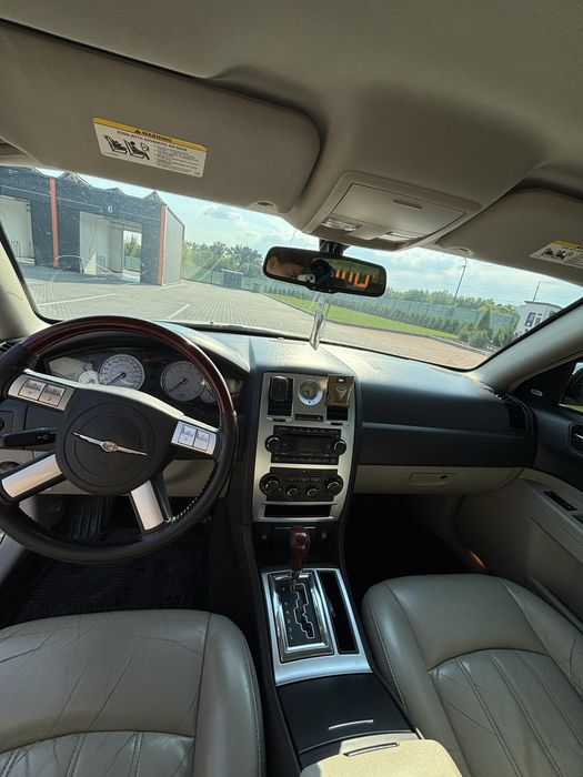 Крайслер 300с 2,72 обьем