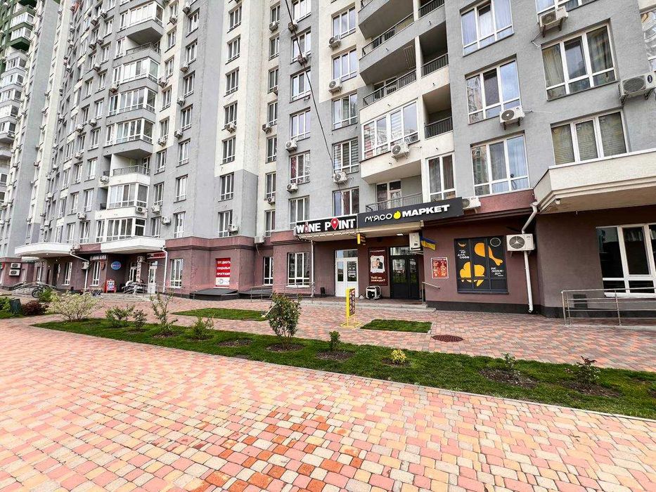 Оренда/Приміщення,108м2,фасад,2 виходи, ЖК Каховська, Киів