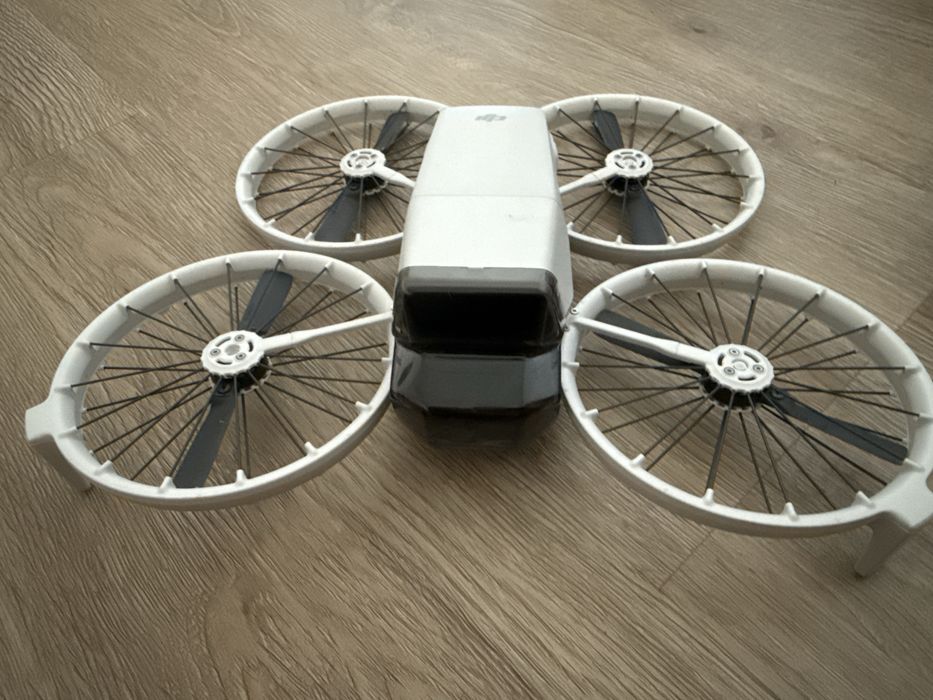Drone  DJI  Flip