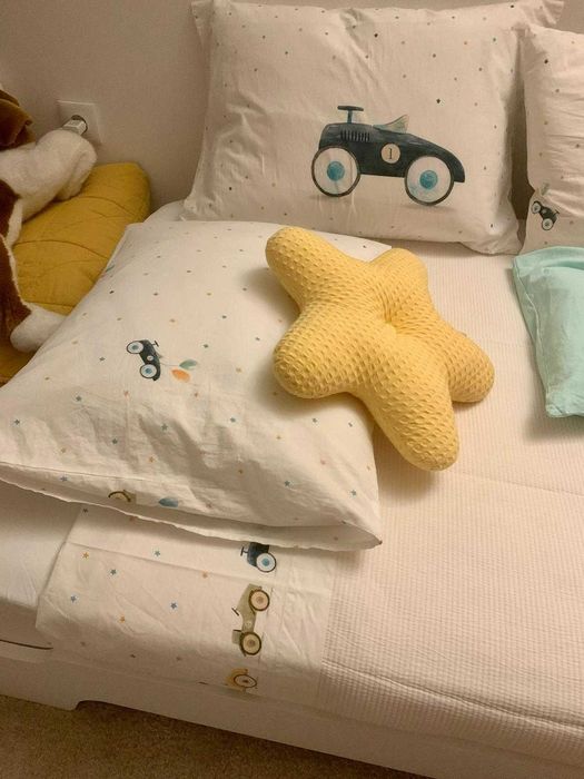 Cama solteiro com estrado e colchao