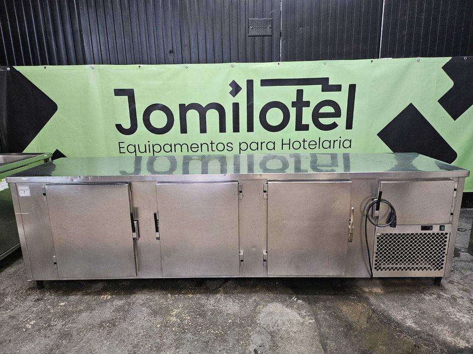 Bancadas horizontais com refrigeração