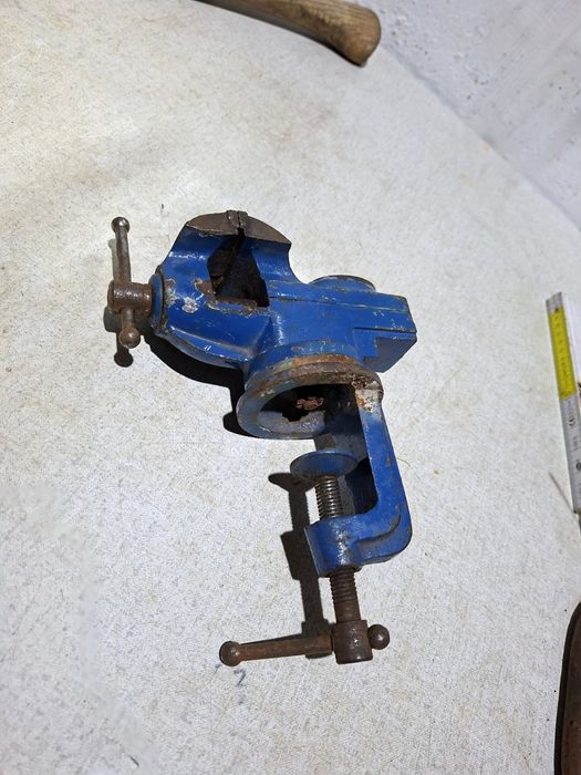 Imadło ślusarskie obrotowe 360°