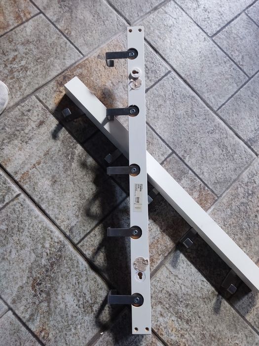 Cabide de parede IKEA con 5 ganchos