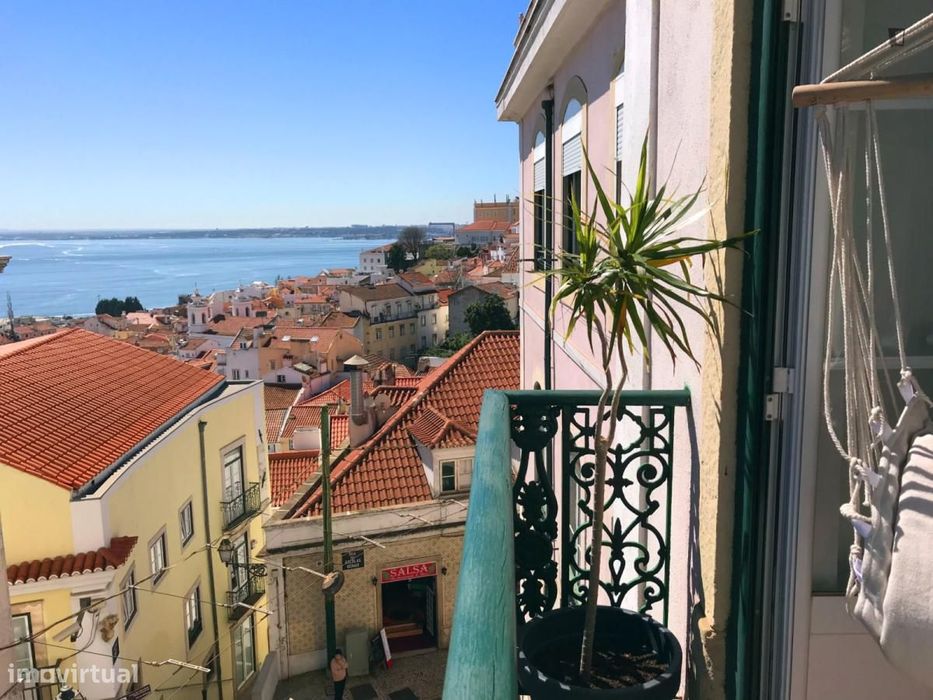 Apartamento com 2 quartos - localizado em Alfama Lisbon