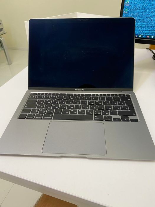 MacBook air 13" 2020