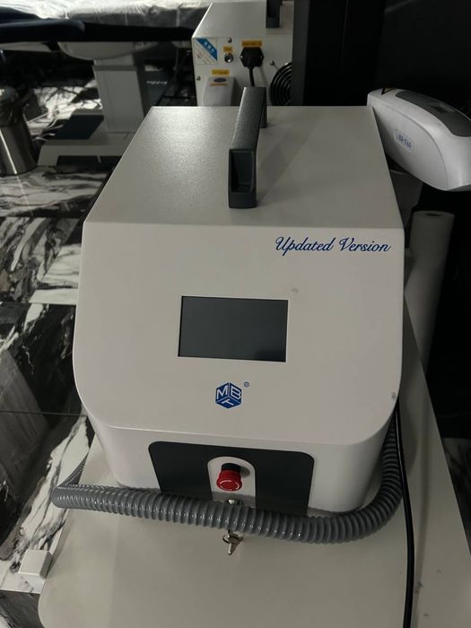 Лазер для видаленя тату та карбонового пілінгу MBT-800WY