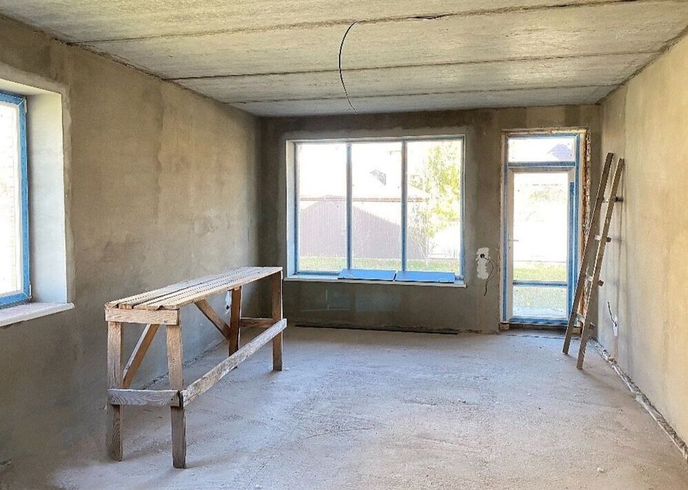 Продам дом в Зарванцах,Вишенка напротив Эпицентра