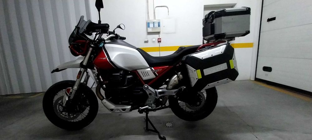 Moto Guzzi V85TT