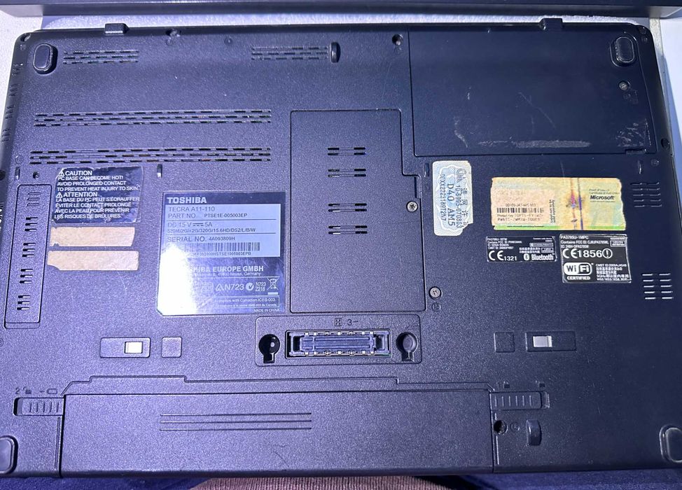 Toshiba Tecra A11-110 p/Peças