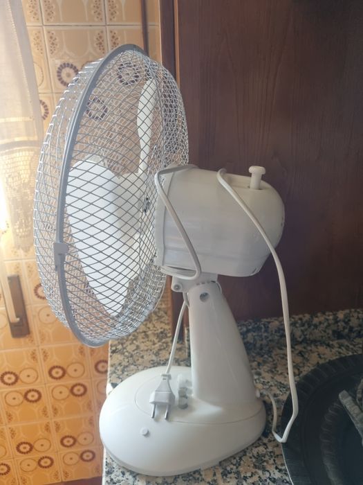 Ventoinha de Mesa Hoffen (Branca) – Como Nova / Pronta a Usar