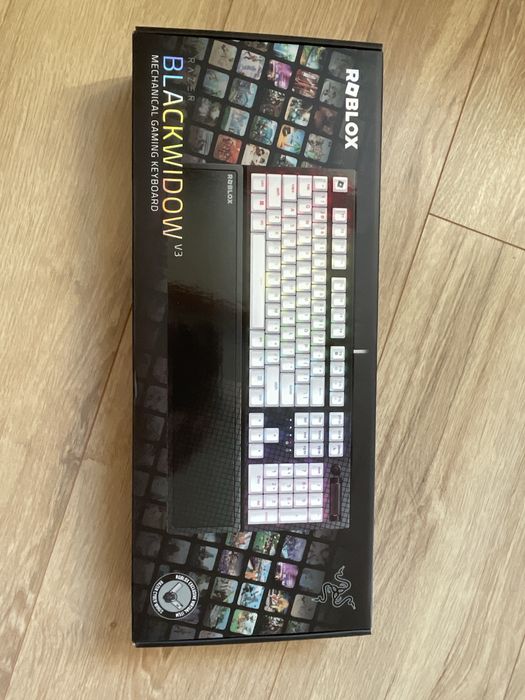 Klawiatura Blackwidow v3 Mechanical Gaming Keyboard Roblox Edition