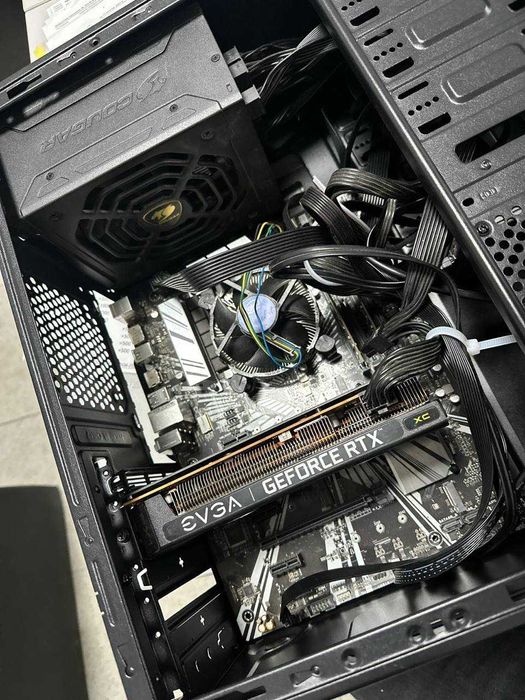 Компьютер для игр и работы 8gb, i3-9100 3.6 Ghz