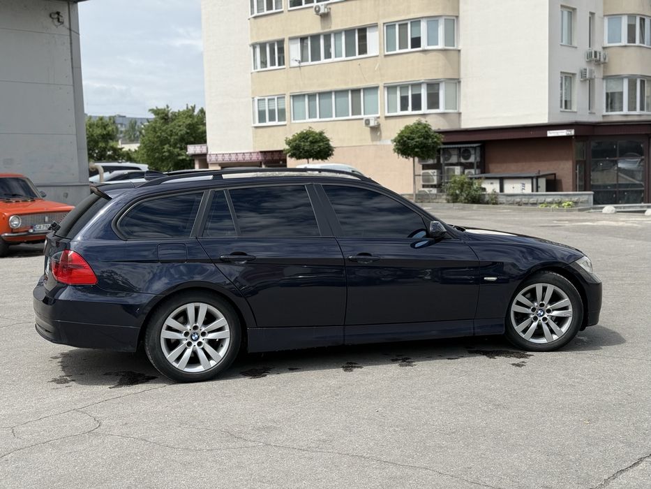 Продам BMW 3 E91